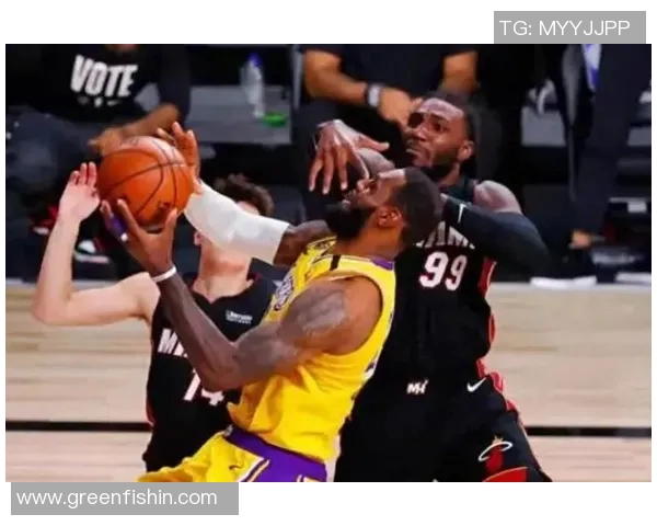 湖人对热火的比赛直播比分是多少让我们一起关注这场精彩对决的进展